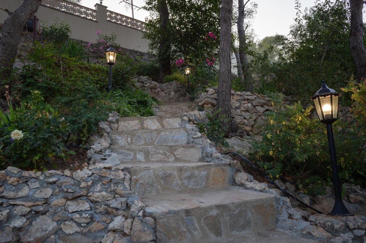 Silom House Villa Sant Pere De Ribes Kültér fotó
